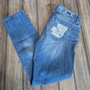 Miss Me size 27 distressed crochet patch jeans